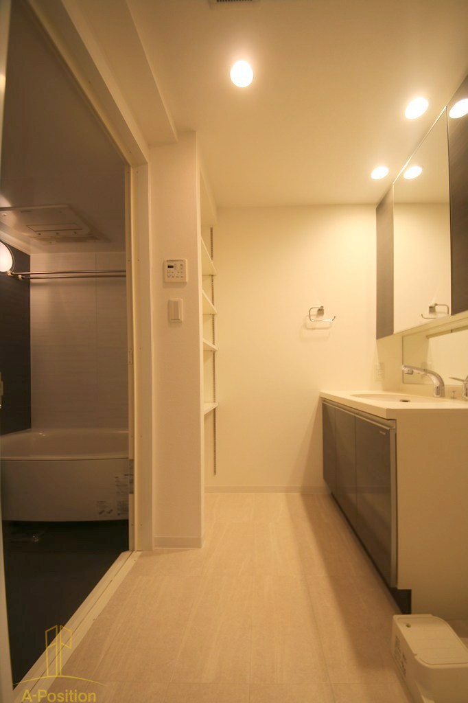 洗面設備　ドゥーエなんば南