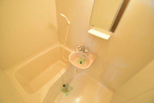 バス・シャワールーム　２点ユニットバス