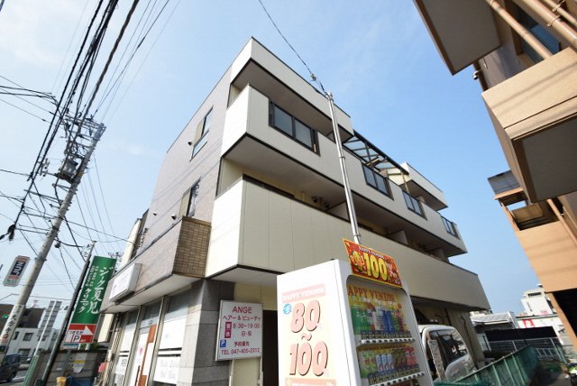 建物外観　駅まで1本道！