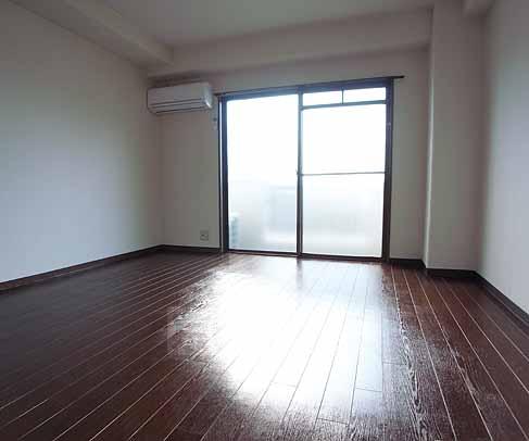 居室・リビング　広々お部屋です。