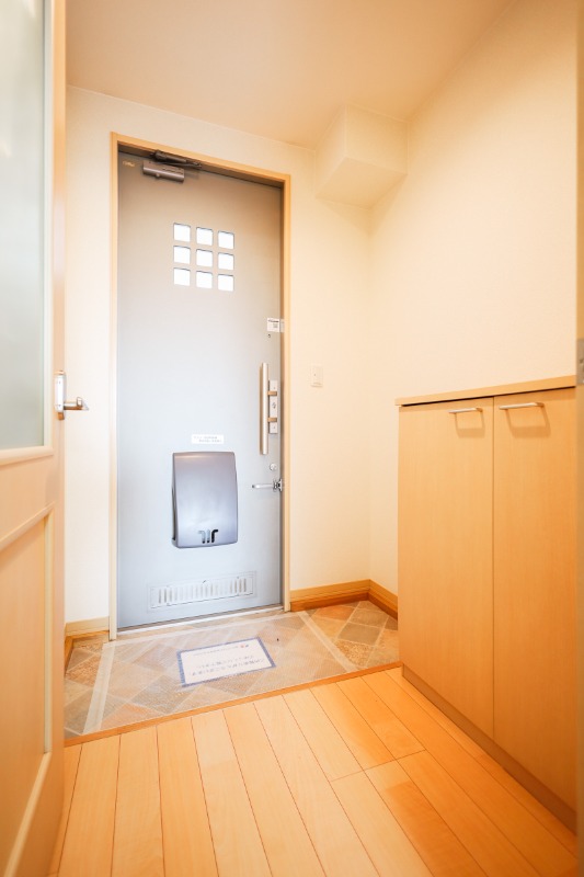 玄関　図面と現状に相違がある場合には現状を優先