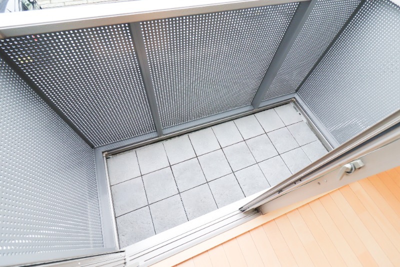 バルコニー　図面と現状に相違がある場合には現状を優先