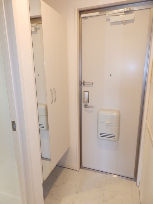 玄関　シューズクローク