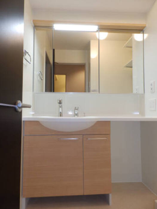 洗面設備　洗髪洗面化粧台