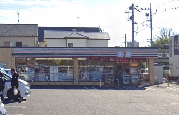 コンビニ　セブンイレブン 春日部小渕店（コンビニ）まで592m