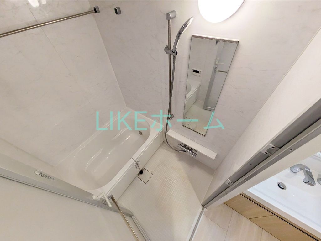 バス・シャワールーム　バルコニー