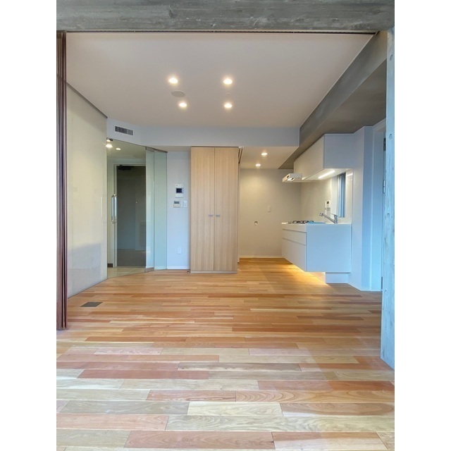 居室・リビング　（２１０６）