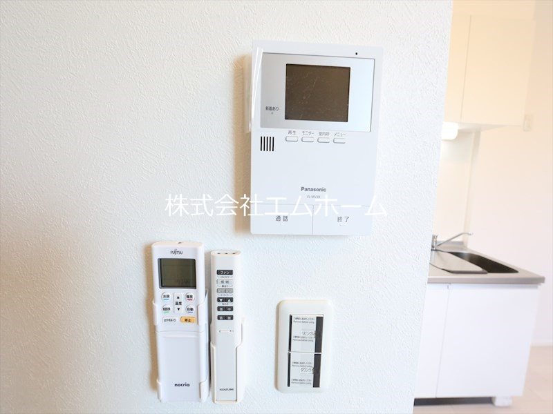 セキュリティ　ＴＶモニター付インターホン　同型写真