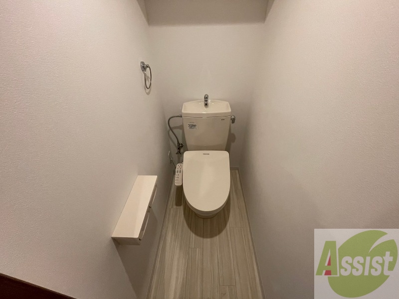 トイレ　こちらはトイレです。清潔感があり、安心して使用できます。