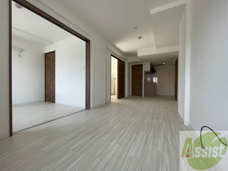 居室・リビング　広くてキレイなお部屋が広がっていて、充実した生活が送れそう。