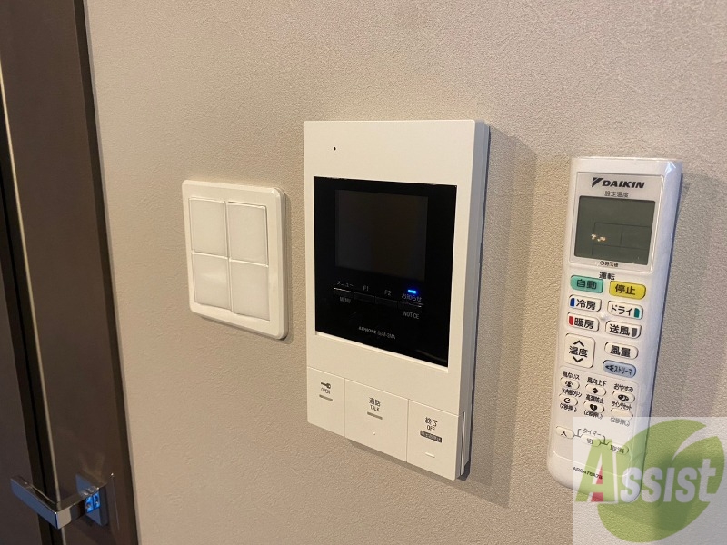 セキュリティ　ＴＶモニター付インターホンです。来客者の顔が見えるので安心！