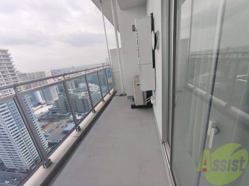 バルコニー　バルコニーが付いていますので一息ついてみてはいかがですか。