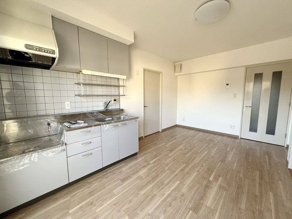 居室・リビング　キッチン