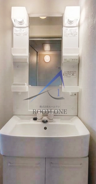 洗面設備　洗面台です。
