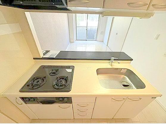 キッチン　写真は同タイプ住居です。