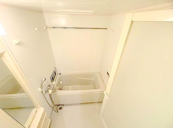 バス・シャワールーム　写真は同タイプ住居です。