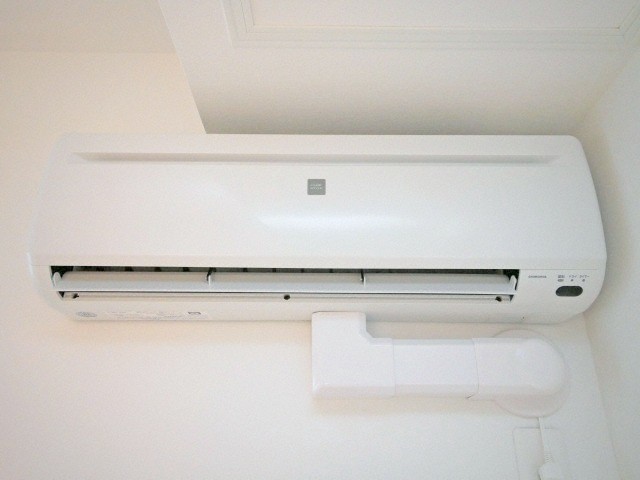 その他設備　快適エアコン付き