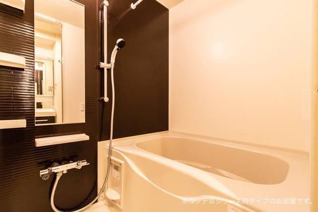 バス・シャワールーム　参考写真　同タイプのお部屋の写真です