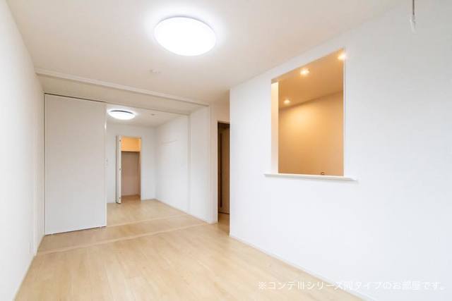 居室・リビング　参考写真　同タイプのお部屋の写真です