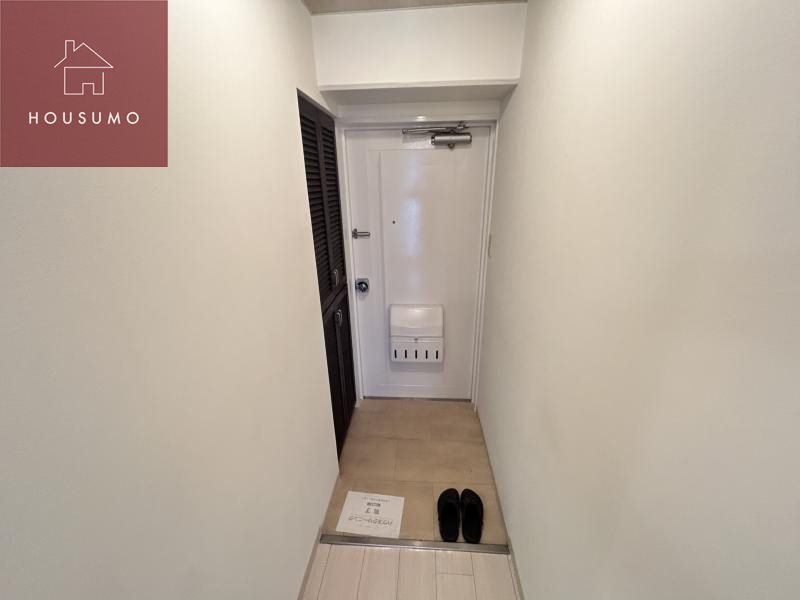 玄関　同施工会社・同型モデルの室内です。（参考写真・イメージ写真）