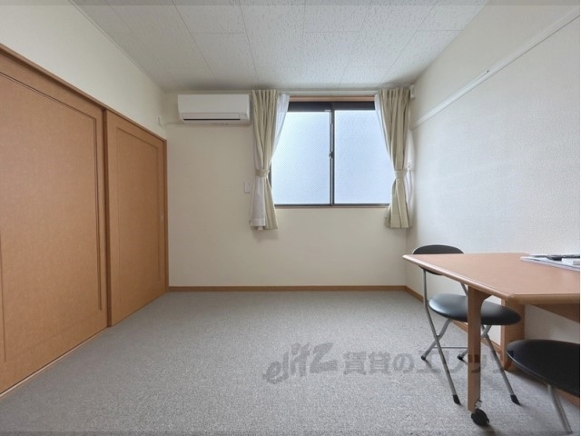 居室・リビング　洋室