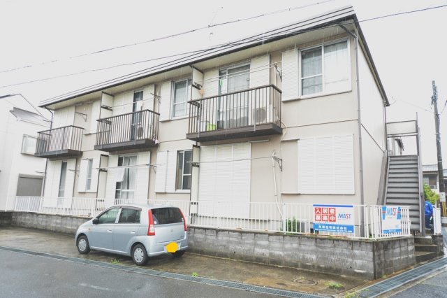 建物外観　敷地内に住居者専用ゴミ置き場あります！