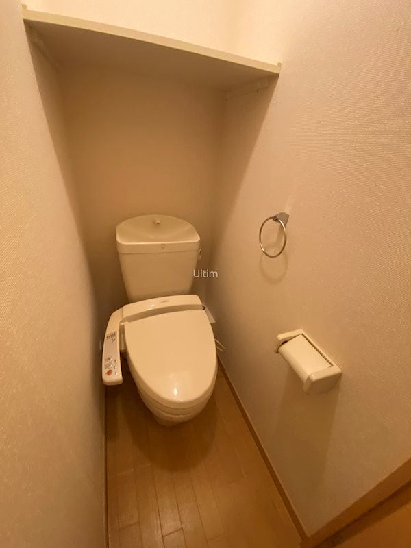 トイレ　※別のお部屋の写真です