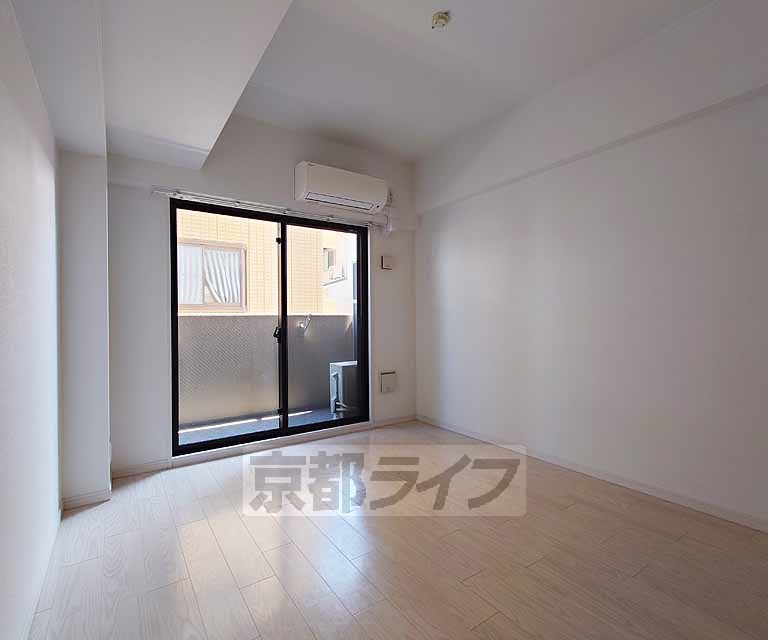 居室・リビング　明るい雰囲気のお部屋