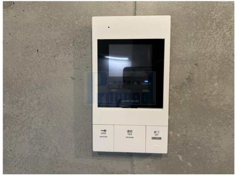 セキュリティ　モニター付きインターホン