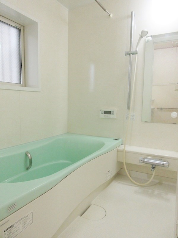 バス・シャワールーム　日々の疲れを癒すお風呂です♪