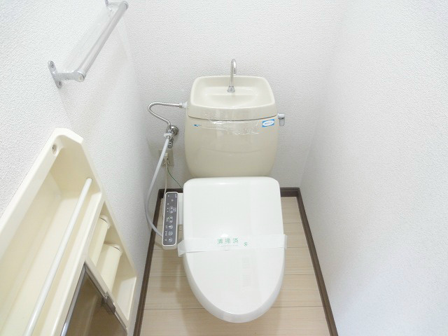トイレ　清潔感のあるトイレです。