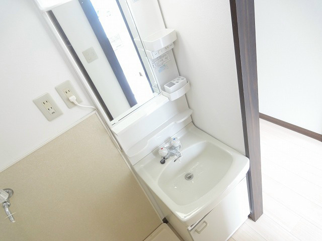 洗面設備　洗面台になります。