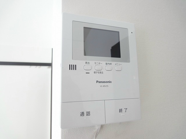 セキュリティ　TVモニターホンついてます。