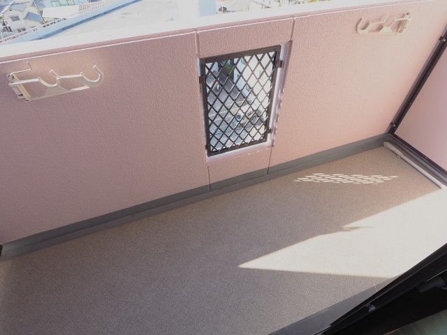 バルコニー　写真は別号室のものとなります。