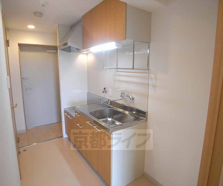 キッチン　木目調でおしゃれです。