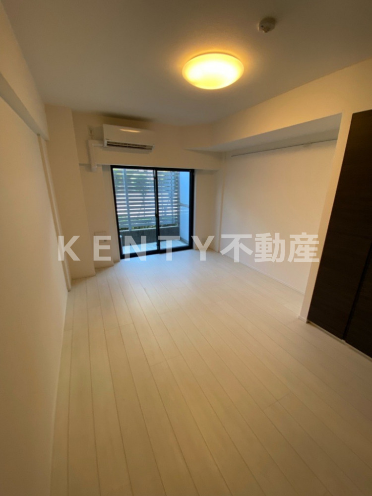 居室・リビング　居間です