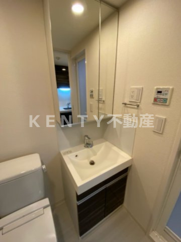 洗面設備　使いやすい洗面所です