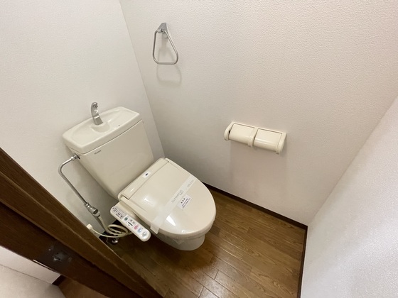 トイレ　※別部屋の写真です
