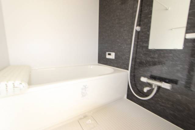 バス・シャワールーム　ゆったりバスルーム