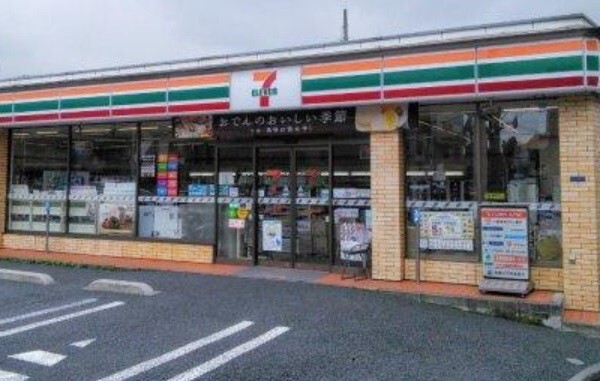コンビニ　セブンイレブン大田区大森中３丁目店（コンビニ）まで246m