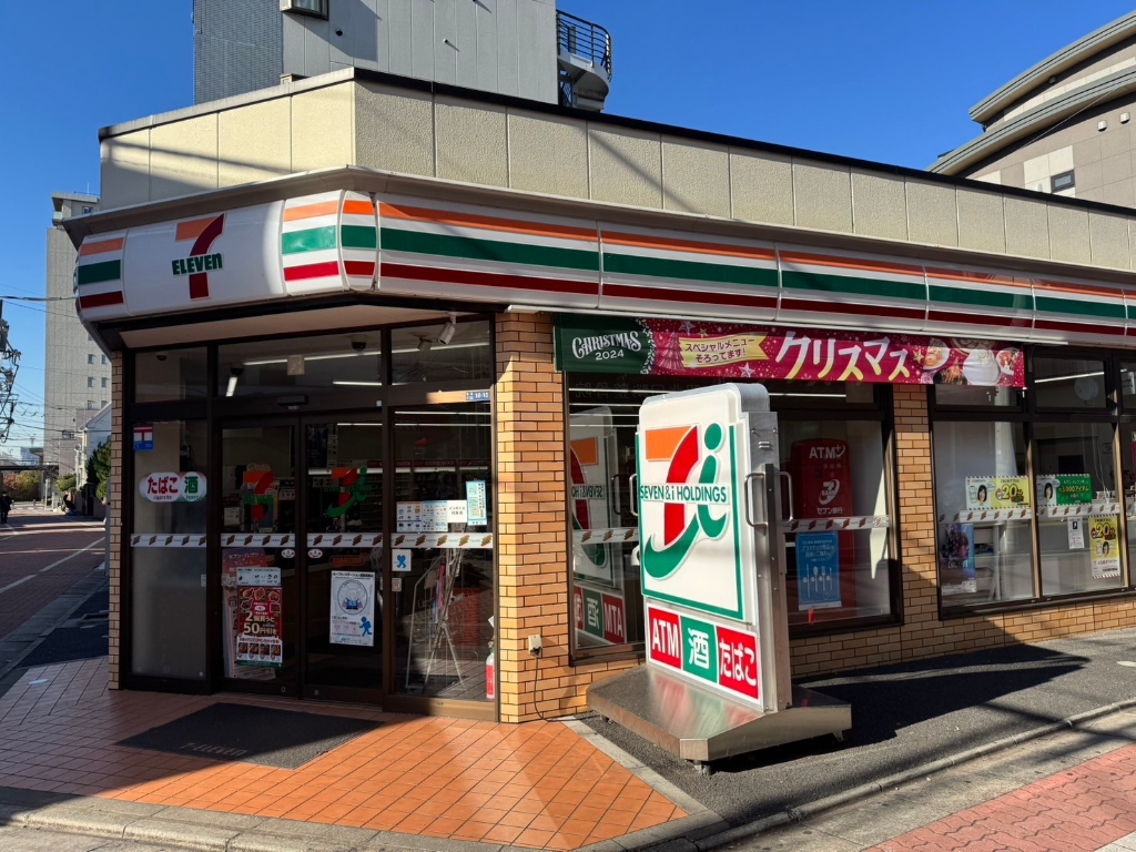 コンビニ　セブンイレブン　葛飾亀有5丁目店（コンビニ）まで547m