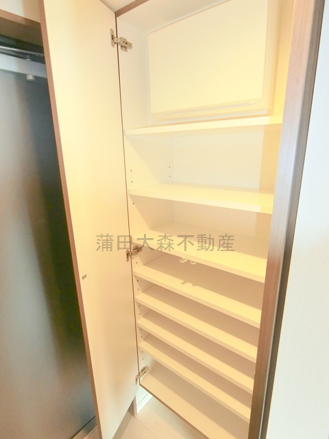 その他設備　玄関収納