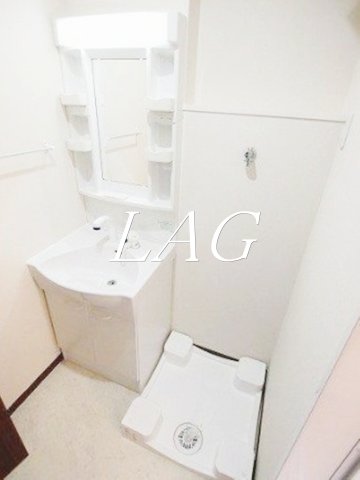 洗面設備　独立洗面台です。