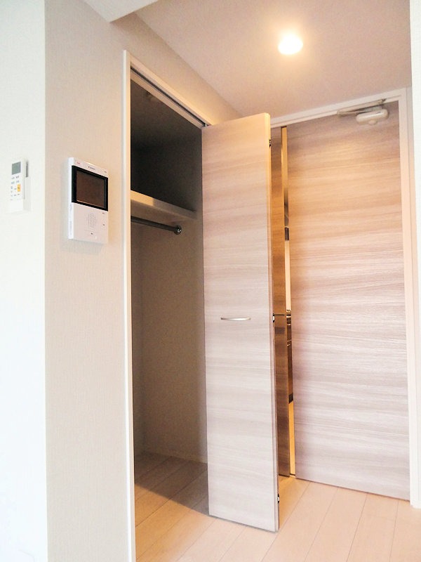 収納　（反転）嬉しいクローゼットでお部屋すっきり◎