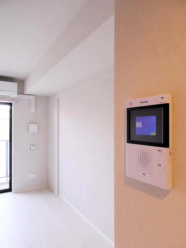 セキュリティ　モニター付きのインターホンで急な来訪者も安心◎