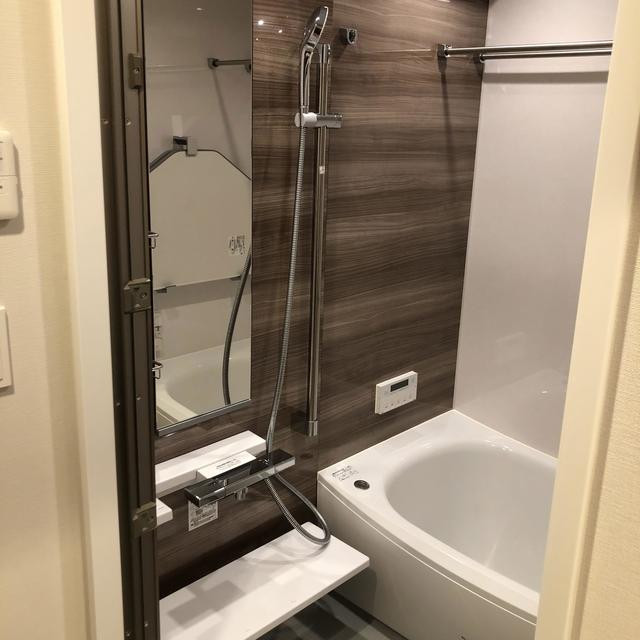 バス・シャワールーム　※写真は同タイプ住戸です。