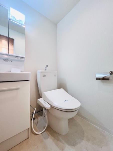 トイレ　清潔感のあるトイレです