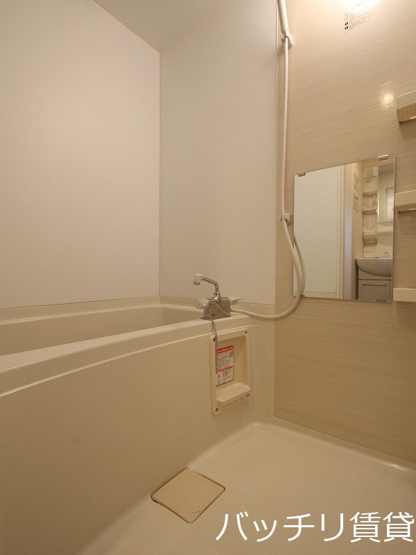 バス・シャワールーム　同型タイプのため、現状優先