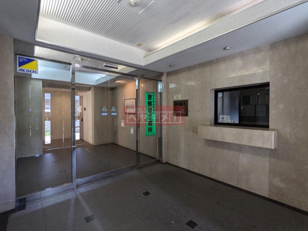 エントランス　エントランス