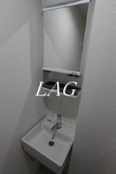 洗面設備　独立洗面台です。